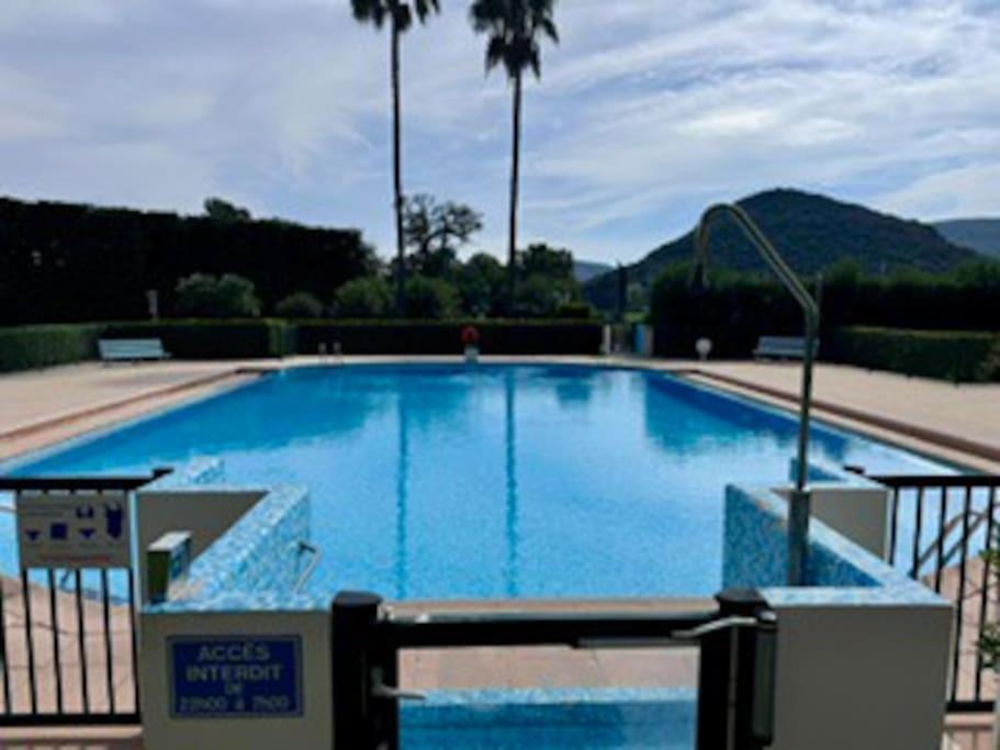 Studio 2Pers Piscine 10Min Plage Mandelieu Εξωτερικό φωτογραφία
